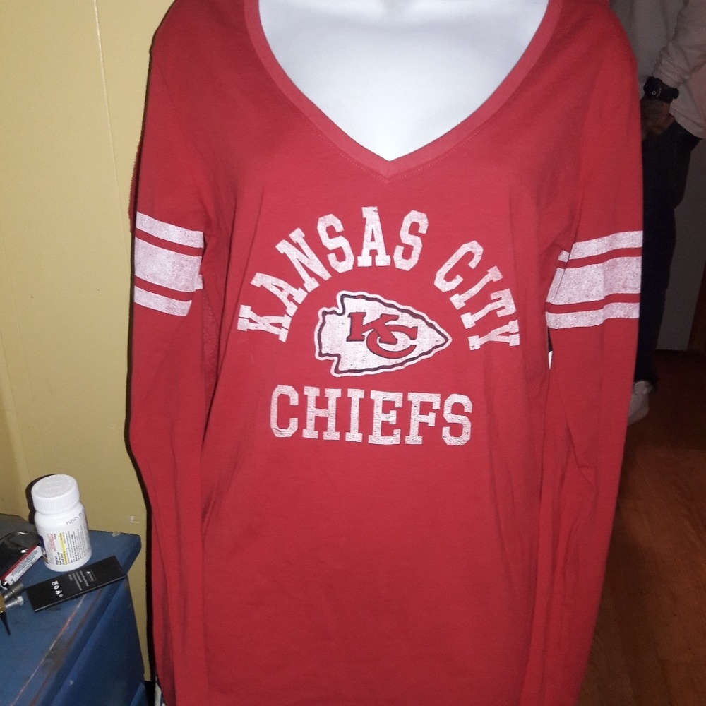 Women's Kansas City Chiefs shirt